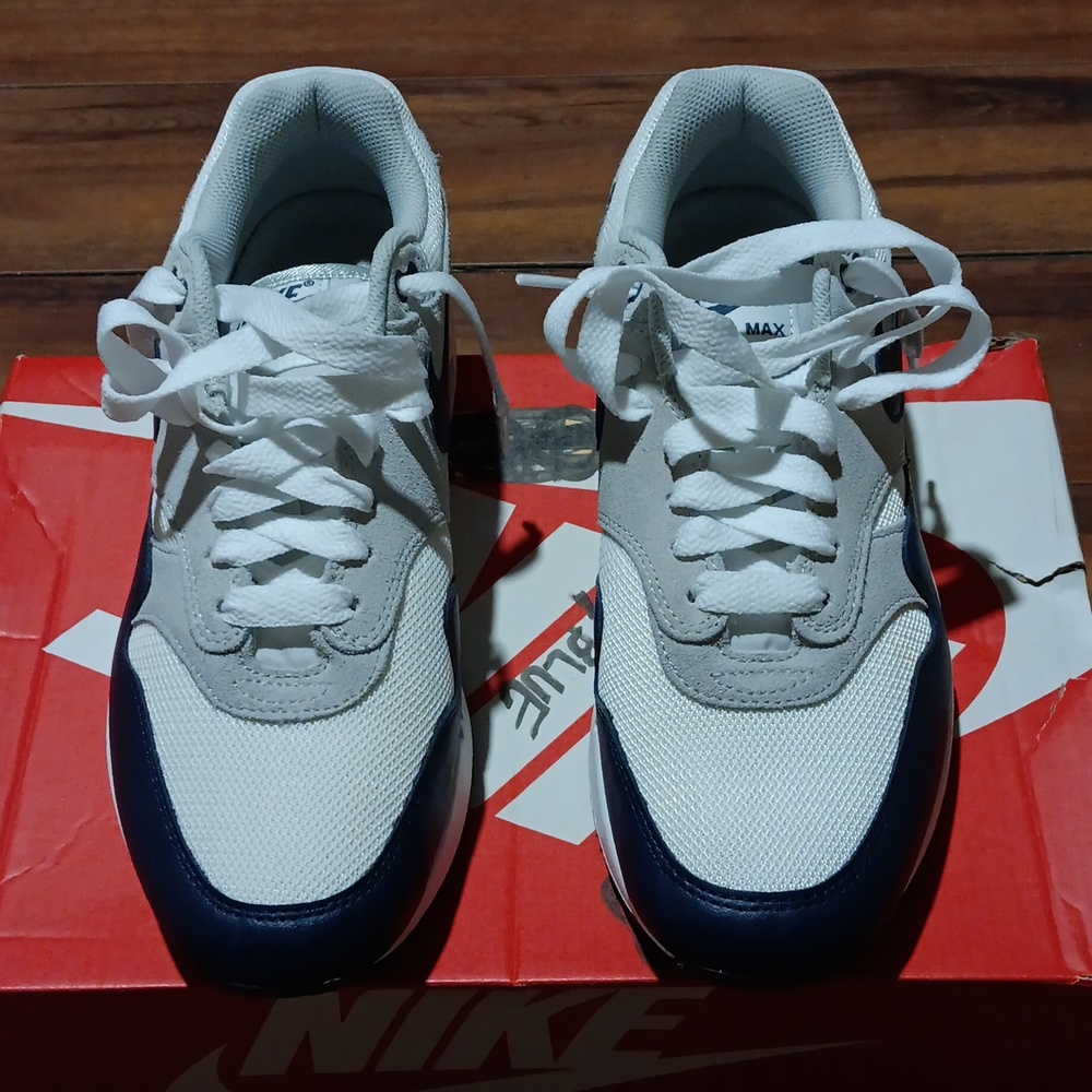 Mens NAVY BLUE AN WHITE AIR MAX 1